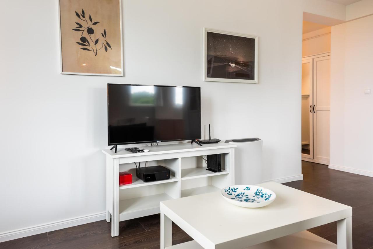 Saska Kepa Green Apartment Varsovia Exterior foto